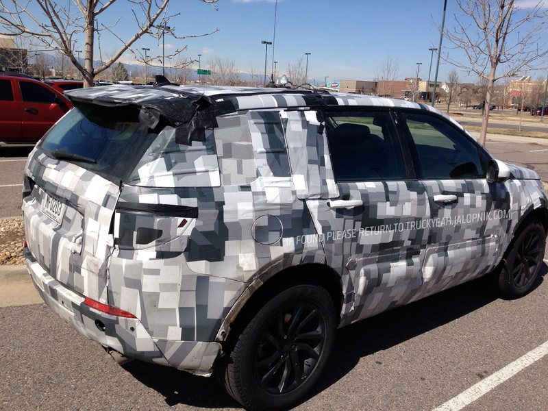 Illustration for article titled Is This Spied Test Mule A New Land Rover... Or The Jaguar SUV?
